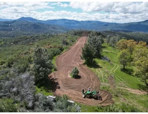 0 Old Yosemite Rd, Oakhurst, CA 93644