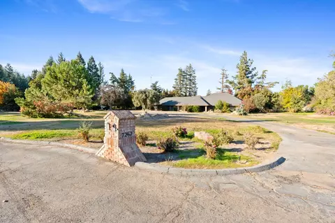 7262 W Tenaya Ave, Fresno, CA 93723