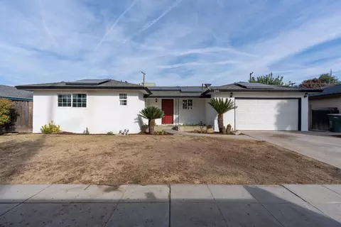 2963 E Norwich Ave, Fresno, CA 93726