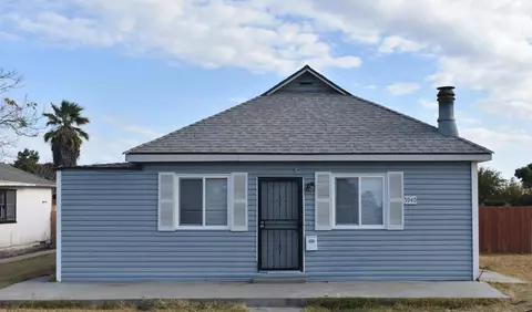 5940 Daniels Ave, Tranquillity, CA 93668