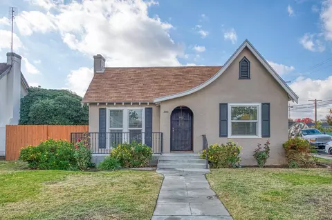 1493 N Del Mar Ave, Fresno, CA 93728