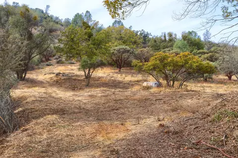 2 Stillmeadow Ln, Oakhurst, CA 93644 photo 3