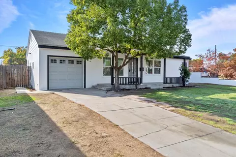 741 W Lamona Ave, Fresno, CA 93728