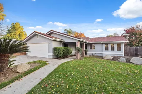 5247 W Los Altos Ave, Fresno, CA 93722