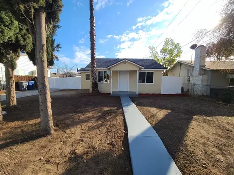 4764 E White Ave, Fresno, CA 93702