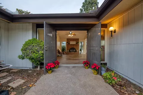690 W Fremont, Fresno, CA 93704