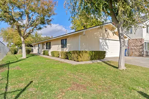 360 W Pinedale Ave, Fresno, CA 93650