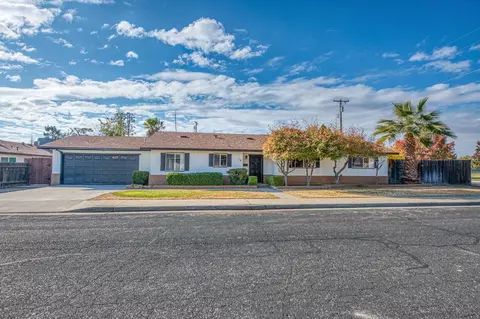14 Acacia Ave, Clovis, CA 93612