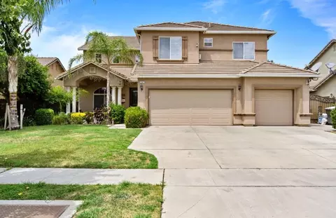 787 S Michelle Ave, Kerman, CA 93630