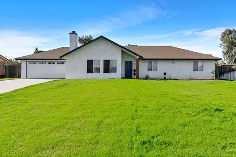 18216 Ridgedale Dr, Madera, CA 93638