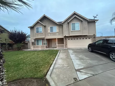 5572 W Millbrae Ave, Fresno, CA 93722