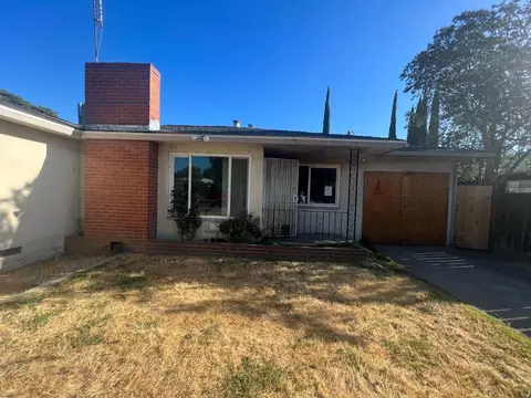 233 E Robinson, Fresno, CA 93704