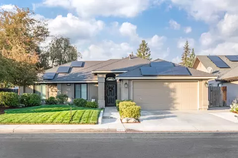 1493 Fallbrook Ave, Clovis, CA 93611