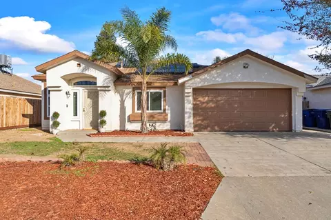 5272 W Pico Ave, Fresno, CA 93722
