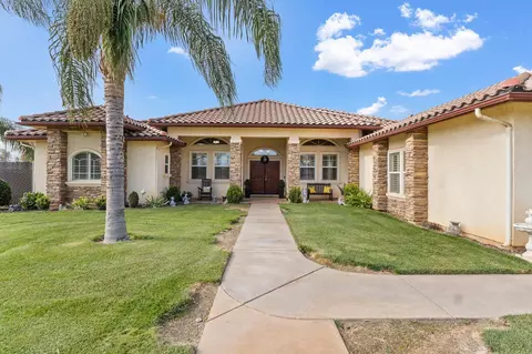3165 N Greenwood Ave, Sanger, CA 93657