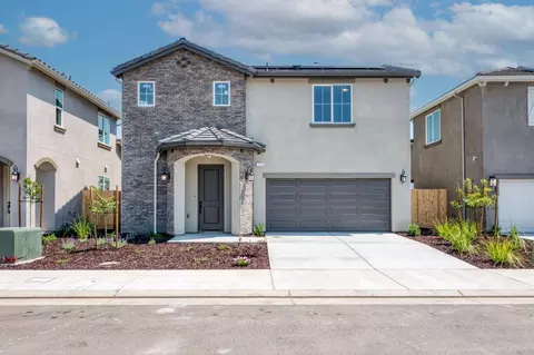 119 N Purdue Ave, Fresno, CA 93727
