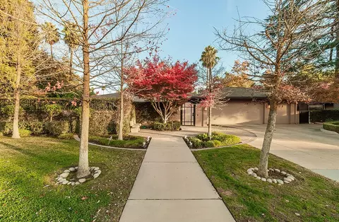 7630 N Charles Ave, Fresno, CA 93711