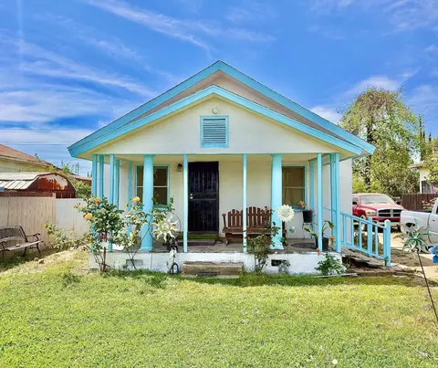 5465 S Wildwood Ave, Del Rey, CA 93616