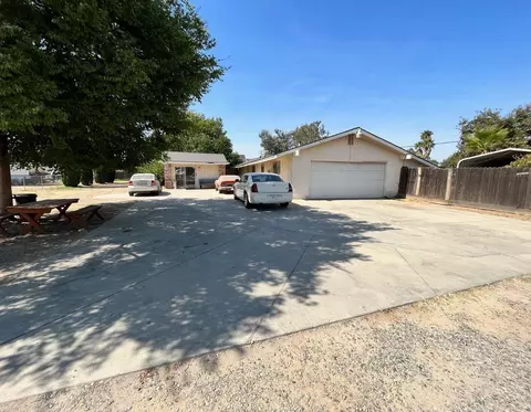 12034 Maywood St, Madera, CA 93636 photo 1