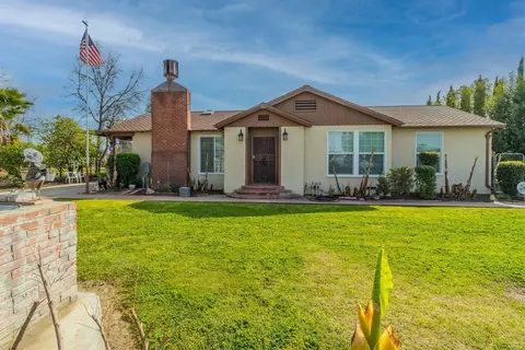 4936 E Tyler Ave, Fresno, CA 93727
