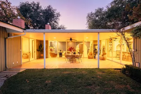 5330 N Thorne Ave, Fresno, CA 93711