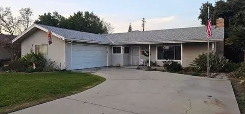 1941 Winter St, Kingsburg, CA 93631