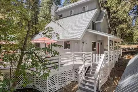 41212 Windwood Ln, Shaver Lake, CA 93664