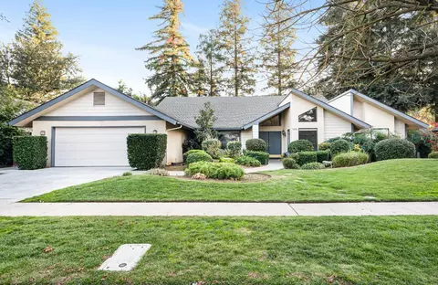 879 E Salem Ave, Fresno, CA 93720