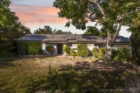 24379 Tropical Dr, Madera, CA 93638