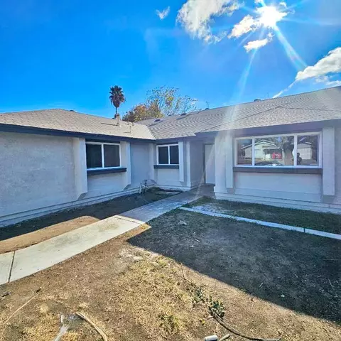 316 San Benito St, Avenal, CA 93204