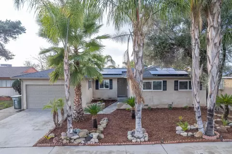 2866 Caesar Ave, Clovis, CA 93612
