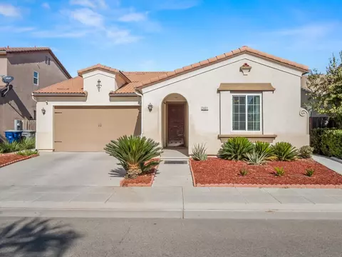 3491 Griffith Ave, Clovis, CA 93619