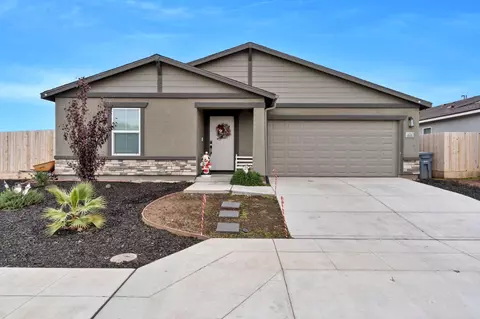 1521 Concord Ave, Madera, CA 93637