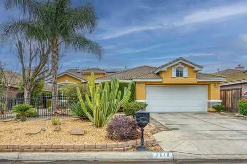 7618 N Ellendale Ave, Fresno, CA 93722