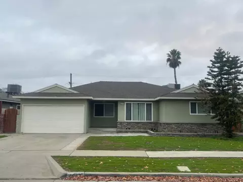 4647 N 2nd St, Fresno, CA 93726