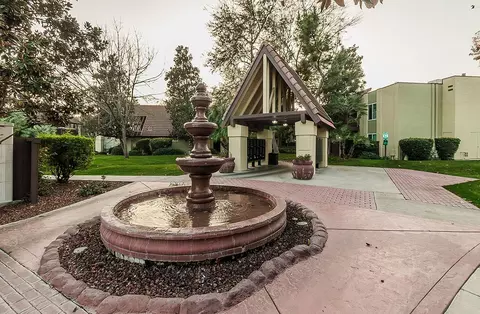 2909 Huntington Blvd #235, Fresno, CA 93721