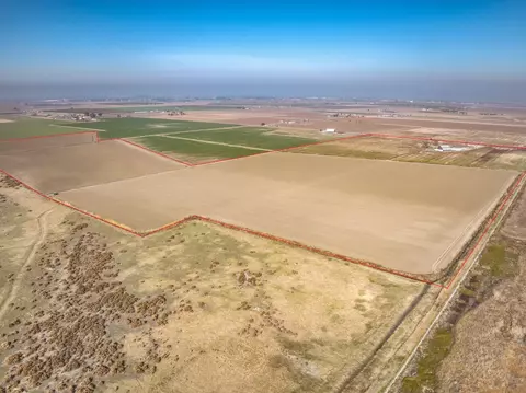 17131 Cotton Rd, Los Banos, CA 93635