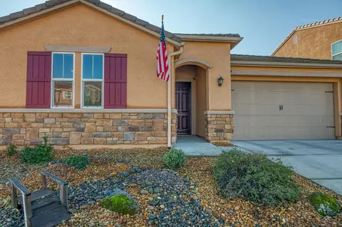 3846 Bellaire Ave, Clovis, CA 93619