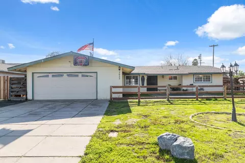 2025 Philip Ave, Corcoran, CA 93212
