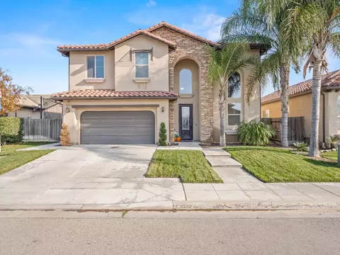6102 N Torrey Pnes, Fresno, CA 93722