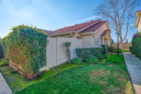 1542 E Alluvial Ave #153, Fresno, CA 93720