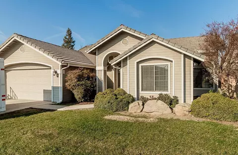 1311 Silverbrooke St, Kingsburg, CA 93631