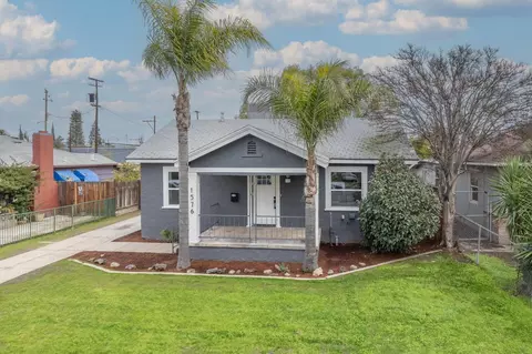 1576 N Carruth Ave, Fresno, CA 93728