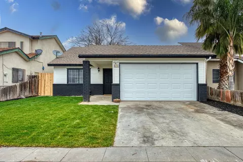 4256 W Brown Ave, Fresno, CA 93722