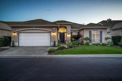 2045 W Via Frassino, Fresno, CA 93711