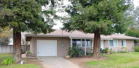 28515 Pacific Dr, Madera, CA 93638