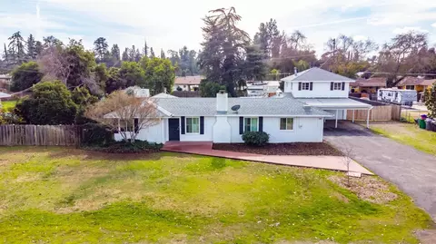 5856 E Park Circle Dr, Fresno, CA 93727