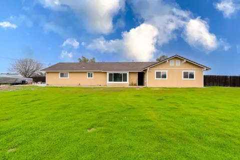 24743 Tropical, Madera, CA 93638