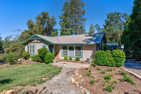 59971 N Cascadel Dr, North Fork, CA 93643