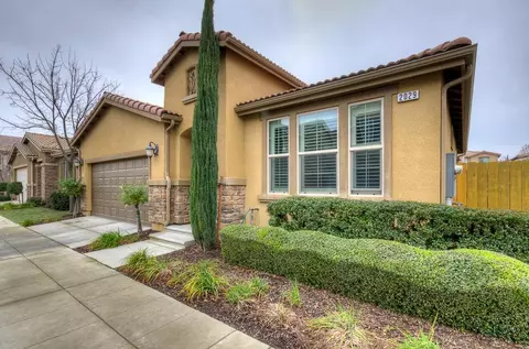 2029 E Christensen Dr, Fresno, CA 93730